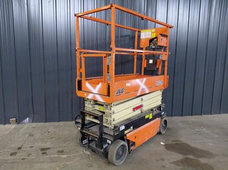 Подъемные платформы JLG 1532R