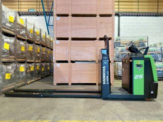 Четырехопорные погрузчики Hangcha CJD25-XT1-Li