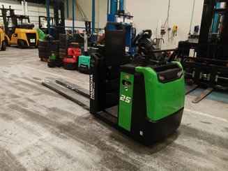 Четырехопорные погрузчики Hangcha CJD25-XT1-Li