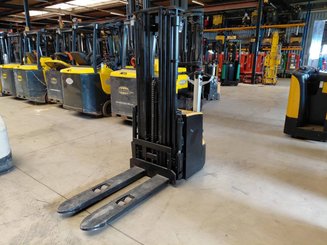 Штабелеры с электроприводом Caterpillar NSP16N2