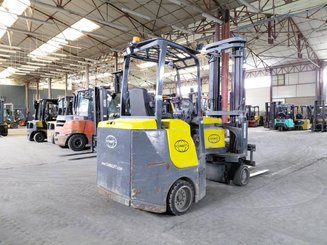 Узкопроходный погрузчик Aisle Master 20SE