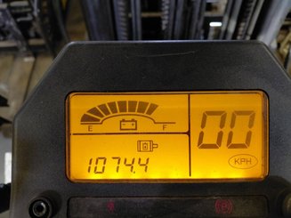 Трехопорные погрузчики Caterpillar EP18NT