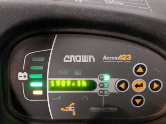 Трехсекционная Crown WT3040