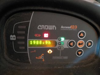Трехсекционная Crown WT3040