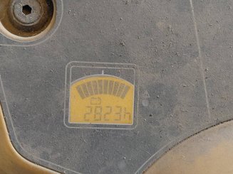 Трехсекционная Caterpillar NPV20N2