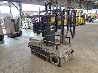 Строительный подъёмник с вертикальной мачтой JLG 10MSP
