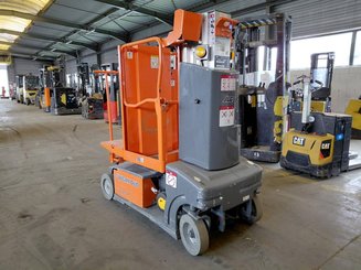 Строительный подъёмник с вертикальной мачтой JLG TOUCAN DUO