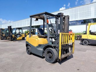 Четырехопорные погрузчики TCM FD25T3