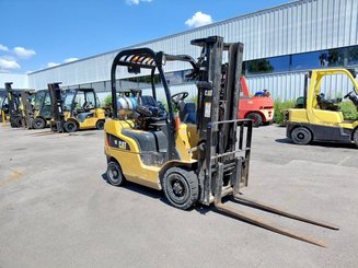 Четырехопорные погрузчики Caterpillar GP18N - 1