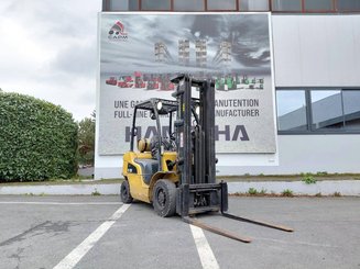 Четырехопорные погрузчики Caterpillar GP25N