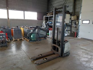 Штабелеры с электроприводом Crown WF3000 1.2