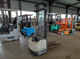 Штабелеры с электроприводом Crown WF3000 1.2