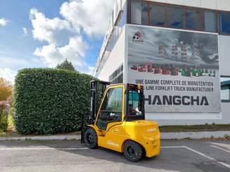 Четырехопорные погрузчики Hangcha XE30Hi ( CPD30-XEY2H2-SI )