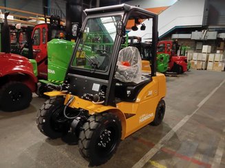 Четырехопорные погрузчики Hangcha XE38i (CPD38-XEY2HA-SI)