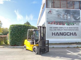 Четырехопорные погрузчики Hangcha XE35i (CPD35-XEY2HA-SI)