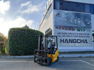 Четырехопорные погрузчики Hangcha XE18i (CPD18-XEY2HA-SI) 