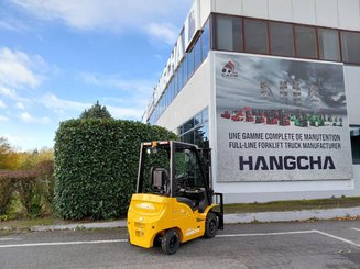 Четырехопорные погрузчики Hangcha XE15i (CPD15-XEY2HA-SI)