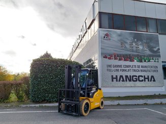 Четырехопорные погрузчики Hangcha XE30i ( CPD30-XEY2HA-SI ) - 1