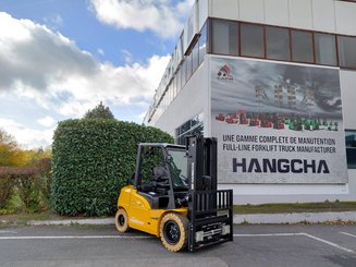 Электрический погрузчик Hangcha XE40Ci (CPD40-XEXY2-SI)