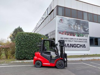 Четырехопорные погрузчики Hangcha XF25D-2 (CPCD25-X2H7F1)