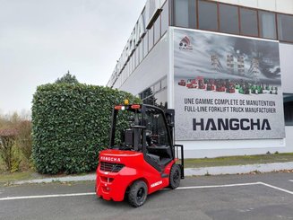 Четырехопорные погрузчики Hangcha XF25D-2 (CPCD25-X2H7F1)