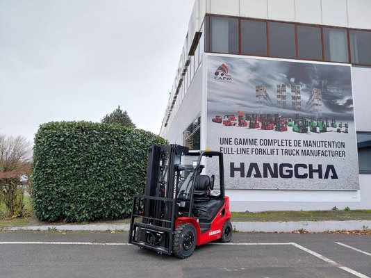Четырехопорные погрузчики Hangcha XF25D-2 (CPCD25-X2H7F1) - 1