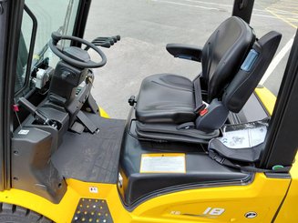 Четырехопорные погрузчики Hangcha XE18i (CPD18-XEY2HA-SI) 
