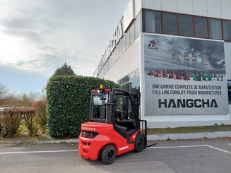 Четырехопорные погрузчики Hangcha XF25D-2 (CPCD25-X2H7F1)