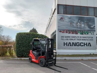 Четырехопорные погрузчики Hangcha XF25D-2 (CPCD25-X2H7F1)