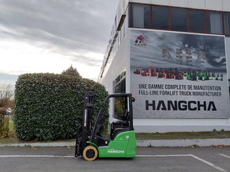 Трехопорные погрузчики Hangcha XC3-18i