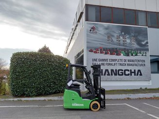 Трехопорные погрузчики Hangcha XC3-18i