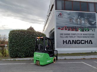 Трехопорные погрузчики Hangcha XC3-18i