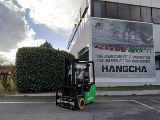 Трехопорные погрузчики Hangcha XC3-18i