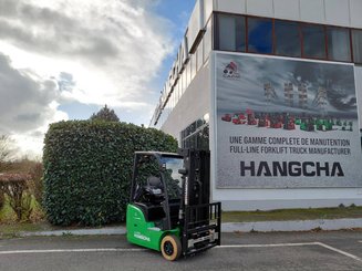 Трехопорные погрузчики Hangcha XC3-18i