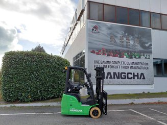 Трехопорные погрузчики Hangcha XC3-18i