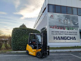 Четырехопорные погрузчики Hangcha XE20Ci ( CPD20-XEXY2HA-SI )