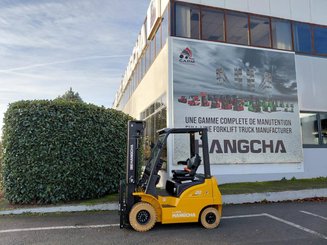 Четырехопорные погрузчики Hangcha XE20Ci ( CPD20-XEXY2HA-SI )