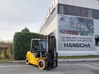 Четырехопорные погрузчики Hangcha XE35i (CPD35-XEY2HA-SI)