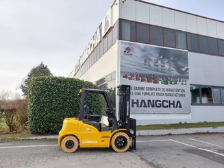 Четырехопорные погрузчики Hangcha XE35i (CPD35-XEY2HA-SI)