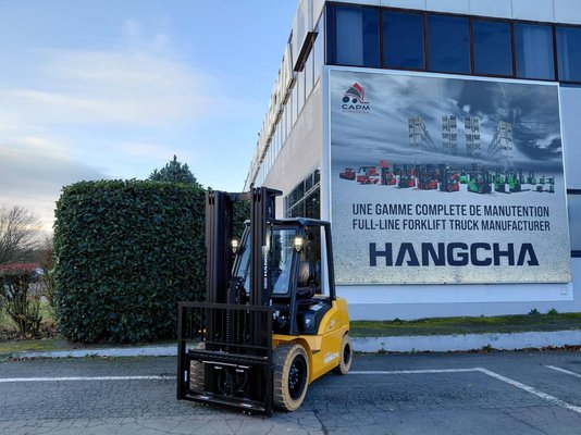 Четырехопорные погрузчики Hangcha XE35i (CPD35-XEY2HA-SI) - 1