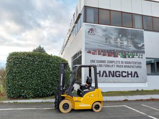 Четырехопорные погрузчики Hangcha XE18i (CPD18-XEY2HA-SI) 