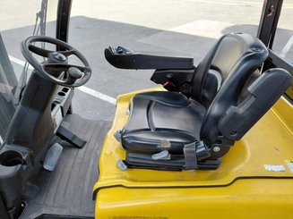 Четырехопорные погрузчики Yale ERP25VL