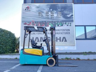 Трехопорные погрузчики Yale ERP18VTL
