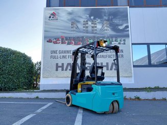 Трехопорные погрузчики Yale ERP18VTL
