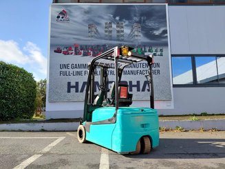 Трехопорные погрузчики Yale ERP18VTL