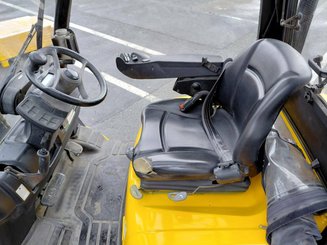 Четырехопорные погрузчики Yale GDP25VX