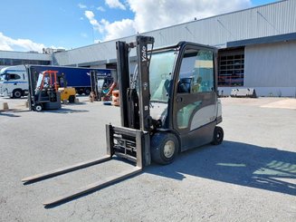 Четырехопорные погрузчики Yale ERP30VL