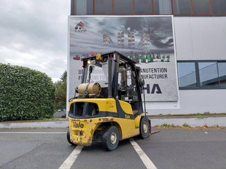Четырехопорные погрузчики Yale GLP25VX