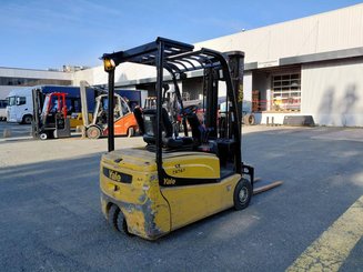 Трехопорные погрузчики Yale ERP18VTL