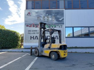 Четырехопорные погрузчики Yale GDP35VX